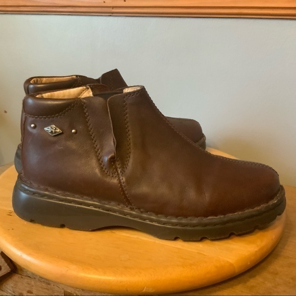 Double H brown leather ankle boot